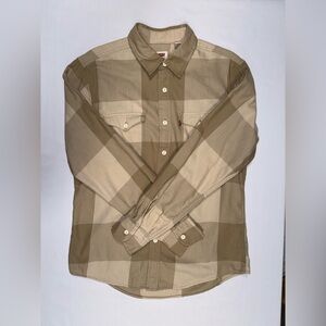 Levi’s Women’s Plaid Button Up Shirt Beige Tan Long Sleeve Size Medium